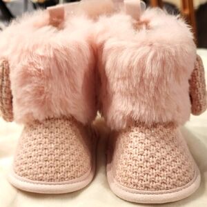 Cozy Pink Fur Baby Booties